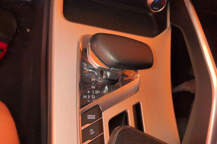 Used Geely Auto Coolray 2023 1.5T DCT Platinum Edition
