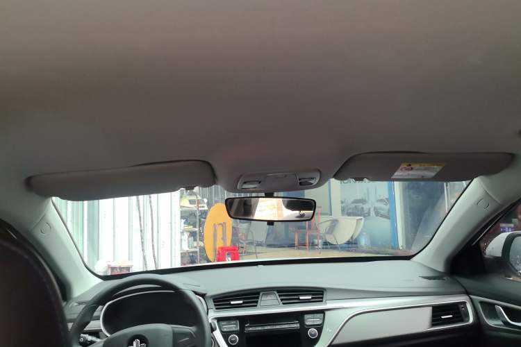 Used Livan Maple 60s 2024 Happiness Customized Full Vehicle—Taxi-Dedicated Version