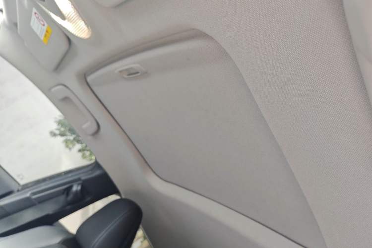 Used Toyota C-HR 2023 2.0L Leading Edition
