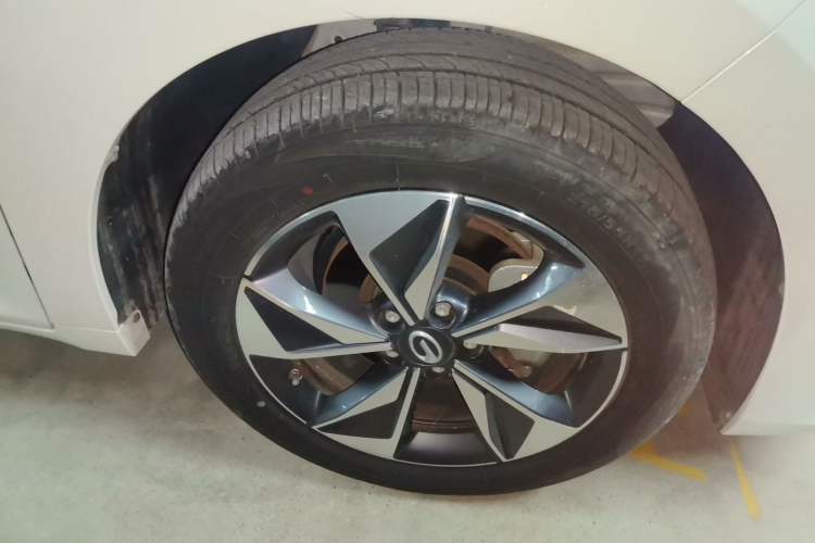 Used GAC Trumpchi M6 2023 PRO 270T DCT Luxury Edition Right Front Wheel Hub