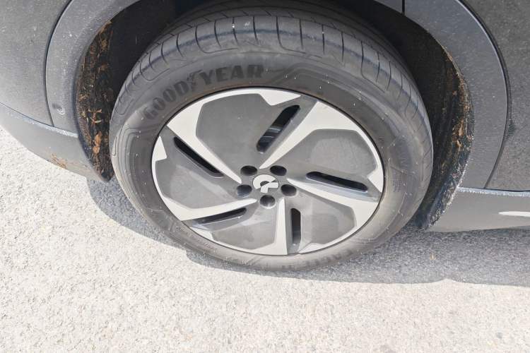 Used Nio ES6 2024 75 kWh Exterior 5