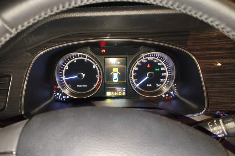 Used Hongqi H7 2017 2.0T Luxury Model
