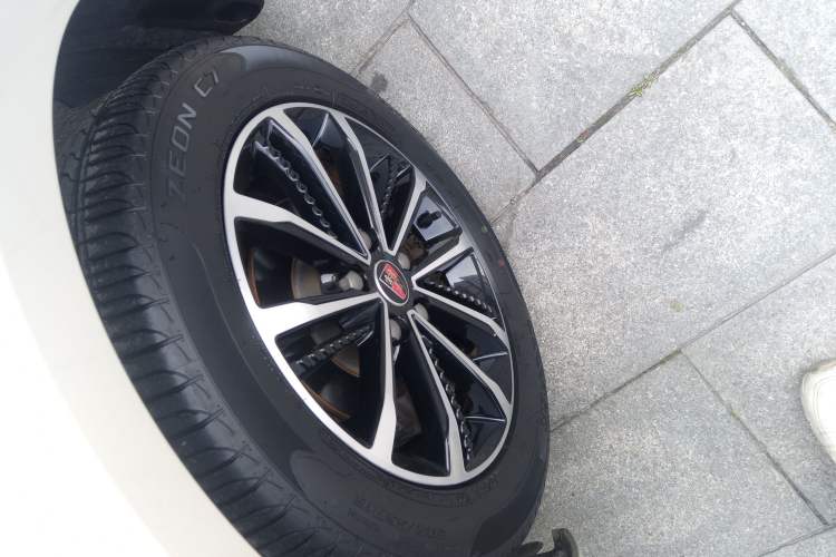 Used Roewe i5 2020 1.5L Automatic 4G Connect Luxury Flagship Edition
