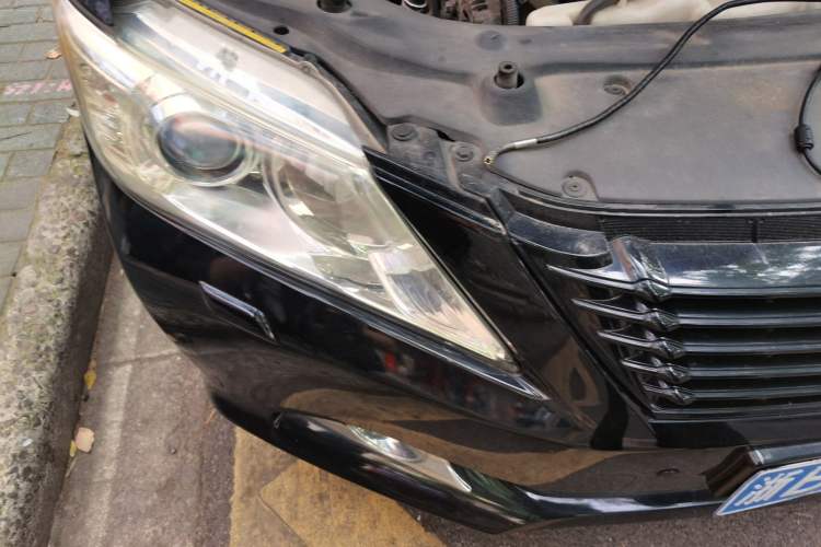 Used Toyota Camry 2012 2.5G Luxury Edition Right Front Headlight