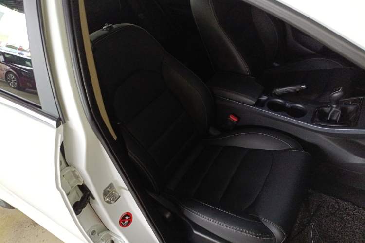 Used Geely Auto Emgrand 2018 1.5L Manual Upward Connect Edition