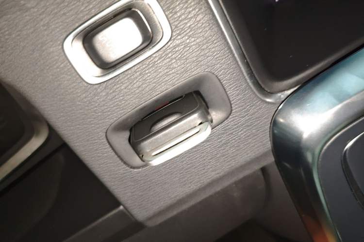 Used Volvo S60 2018 S60L T5 Intelligent Drive Progressive Edition