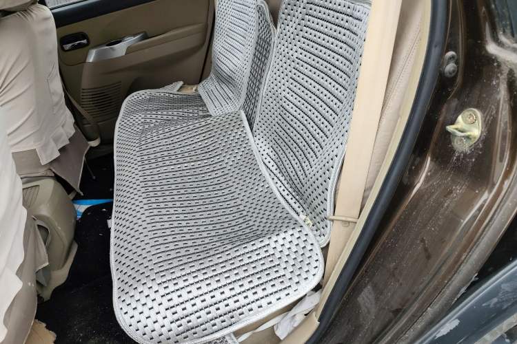 Used FORTHING Joyear SUV 2012 1.6L Luxury Model
