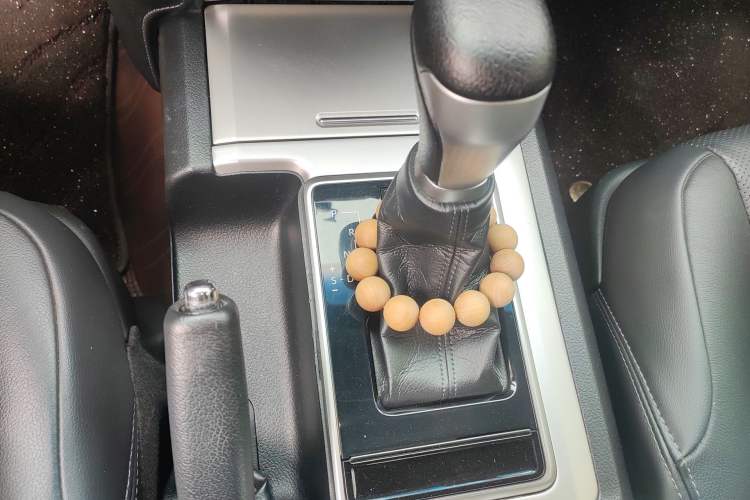 Used Toyota Prado 2018 3.5L Automatic TX-L with Rear-Mounted Spare Tire Gear Lever