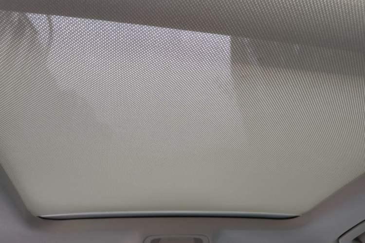 Used Audi Q5 2010 2.0TFSI Off-Road Version Headliner