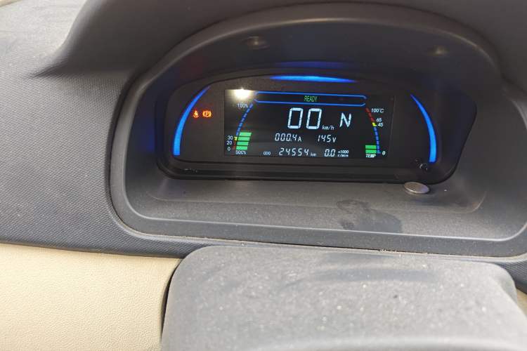 Used JMEV E100B 2016 E100 Standard Model
