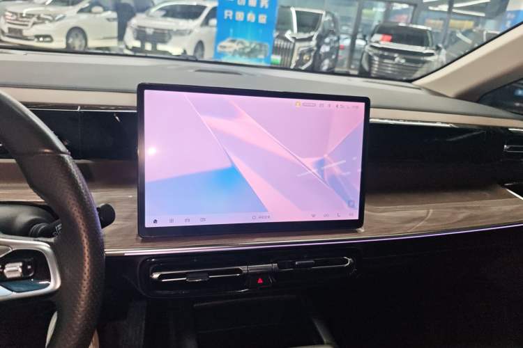 Used GAC Trumpchi E8 New Energy 2024 150km MAX Audio And AC Panel