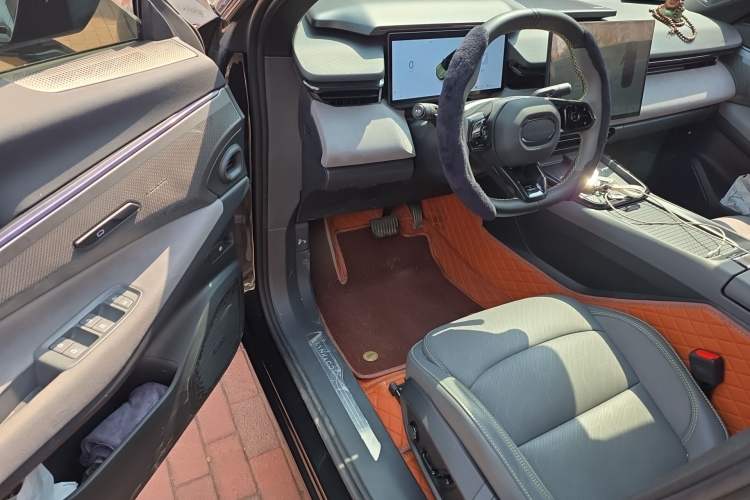 Used Lynk & Co 08 EM-P 2025 120km Long-Range Pro Driver Seat