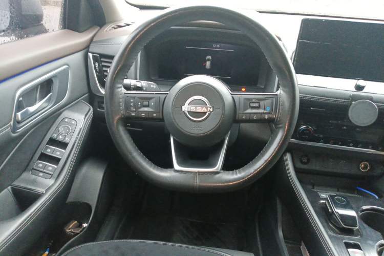 Used Nissan X-Trail 2023 e-POWER Ultra-Hybrid Dual-Motor All-Wheel-Drive Supreme Edition Steering Wheel