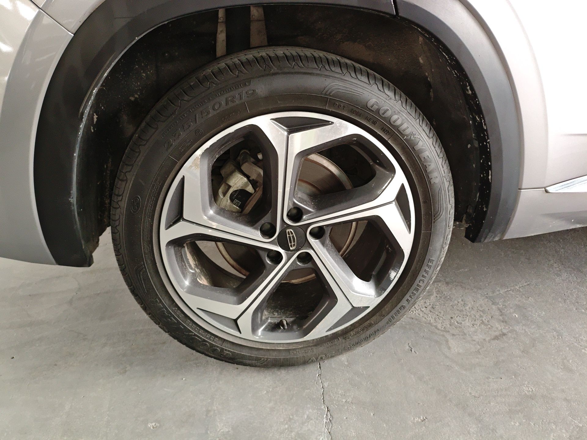 Geely Auto Monjaro L 2021 2.0TD DCT EVO Two-Wheel Drive Prestige Version — снимка 11