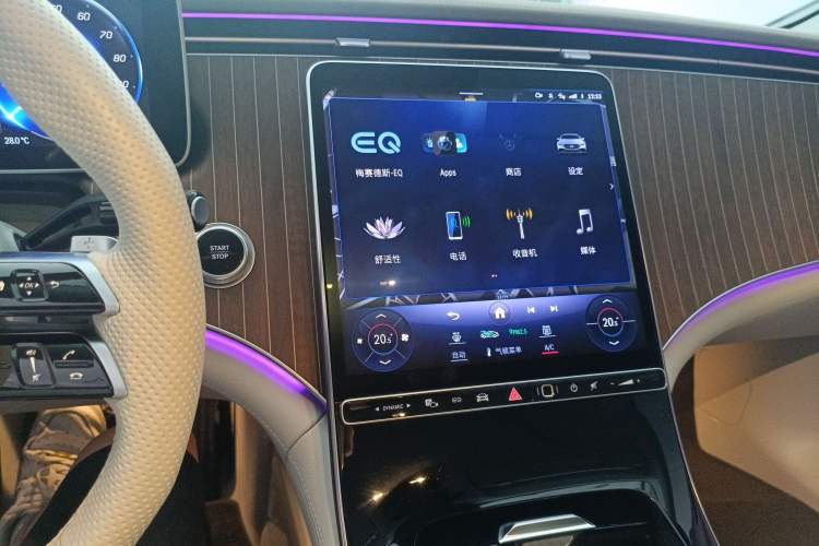 Used Mercedes-Benz EQE 2022 350 Pioneer Edition Audio And AC Panel