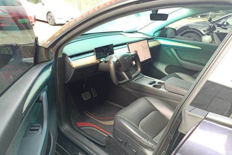 Used Tesla Model Y 2022 Rear-Wheel-Drive Version
