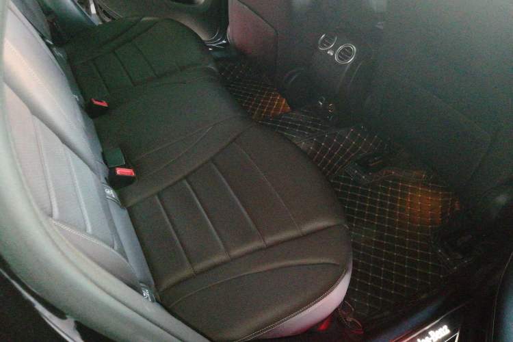 Used Mercedes-Benz GLC 2019 Facelift GLC 260 L 4MATIC Luxury Model
