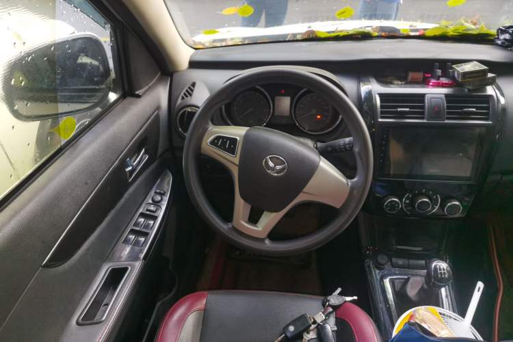 Used HYOSOW S3 2016 1.5L Manual Comfort Version China IV Emission Standard Steering Wheel
