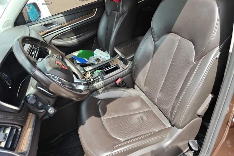 Used Roewe RX8 2018 30T Smart Connectivity Two-Wheel Drive Supreme Edition Left Front Seat