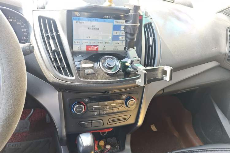 Used Ford Kuga 2017 EcoBoost 180 Two-Wheel-Drive Platinum Edition