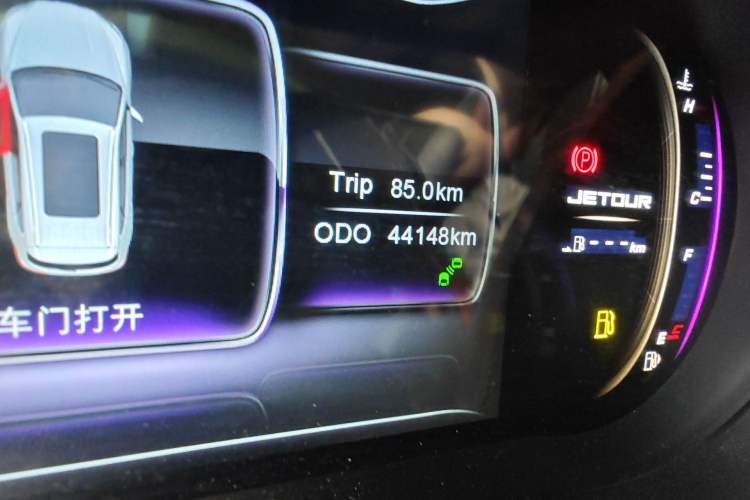 Used JETOUR X90 2019 1.5T Manual Smart Enjoyment Version 6 Seats China VI Standard
