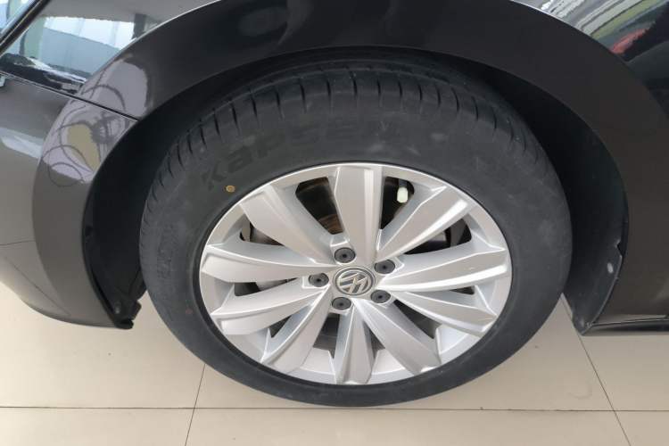 Used Volkswagen Passat 2019 330TSI Elite Edition China VI Left Front Wheel Hub