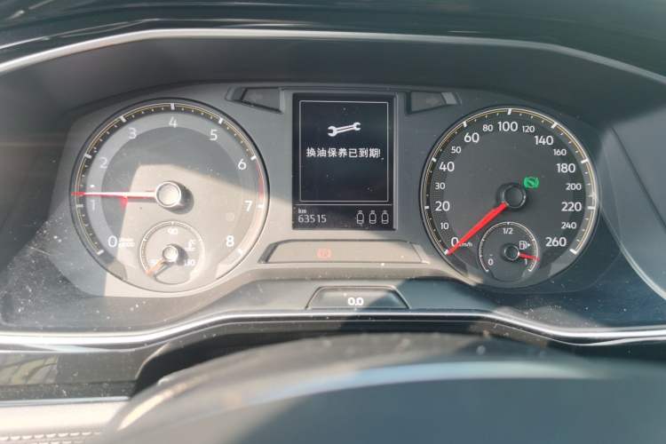 Used Volkswagen Sagitar 2020 200TSI DSG Comfort Version China VI Standard Odometer Close Up