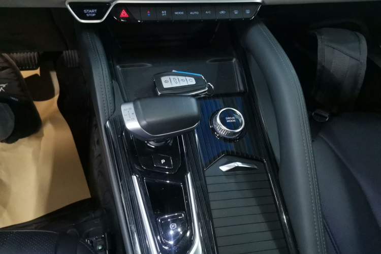 Used Geely Auto Monjaro L 2023 2.0TD High-Power Automatic Two-Wheel Drive Flagship Version