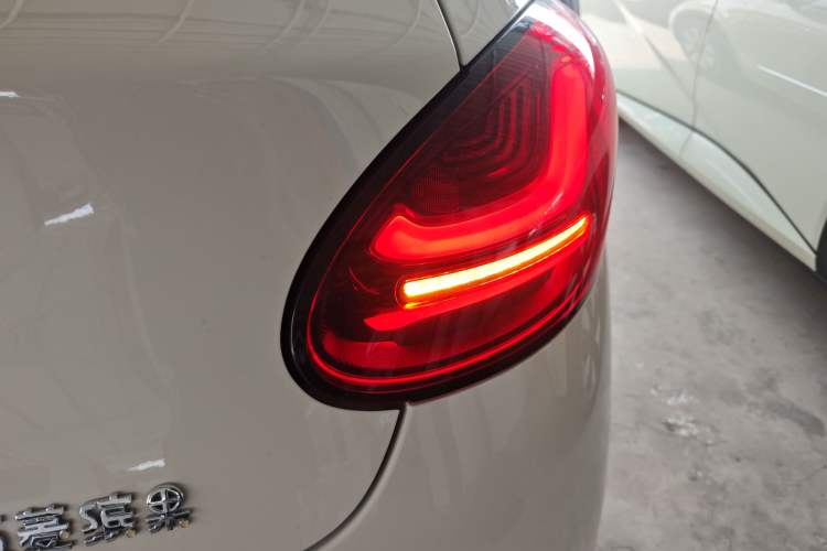 Used Wuling Bingo 2025 333 km Enjoyment Version Right Rear Taillight