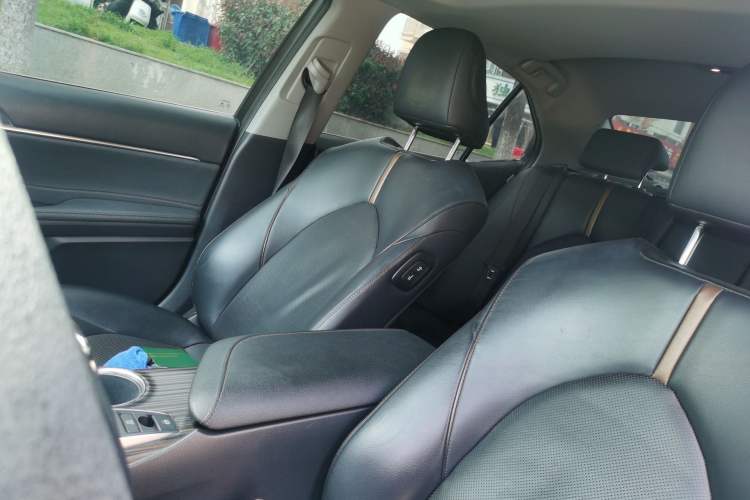 Used Toyota Camry 2019 2.0G Luxury Edition China VI Standard
