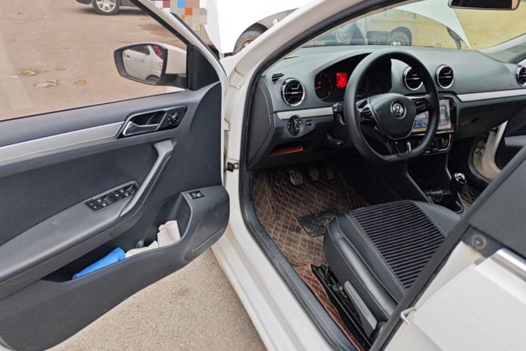 Used Volkswagen Jetta 2017 1.5L Manual Comfort Model