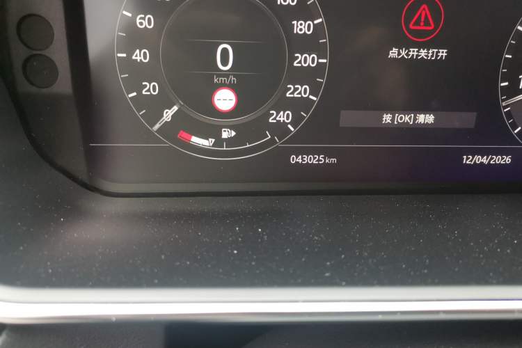 Used Land Rover Range Sport 2022 3.0 L6 SE Odometer Close Up