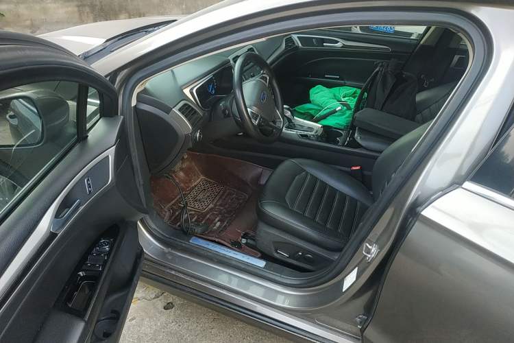 Used Ford Mondeo 2013 2.0L GTDi 200 Fashion Edition
