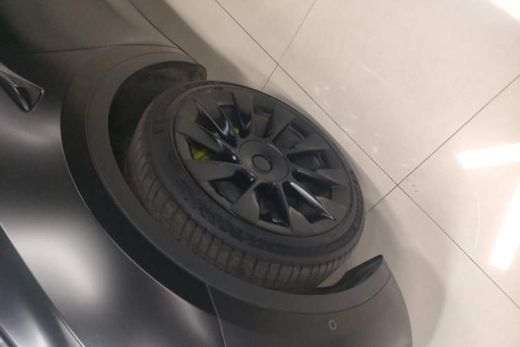 Used Tesla Model Y 2022 Rear-Wheel-Drive Version
