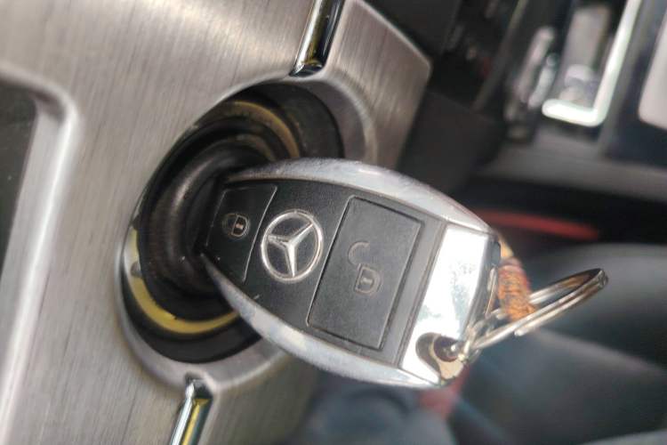 Used Mercedes-Benz GLK-Class 2008 GLK 300 4MATIC Luxury Model