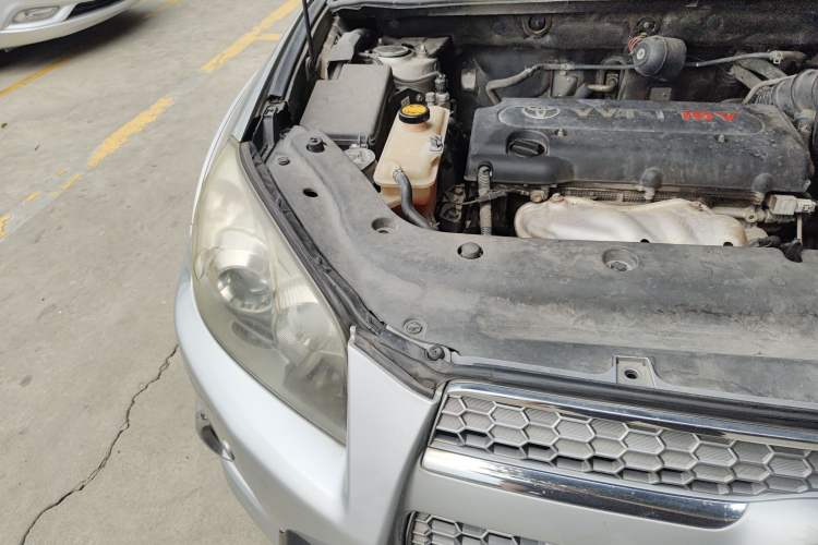 Used Toyota RAV4 2013 Special Edition 2.4L Automatic 4x4 Prestige Right Front Headlight