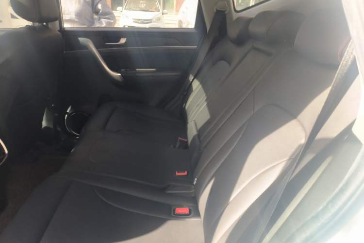 Used Haval M6 2018 Revised Version 1.5T DCT Two-Wheel Drive Elite Edition
