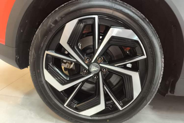 Used Deepal S07 2024 215Max Qiankun Intelligent Driving ADS SE Range-Extended Version