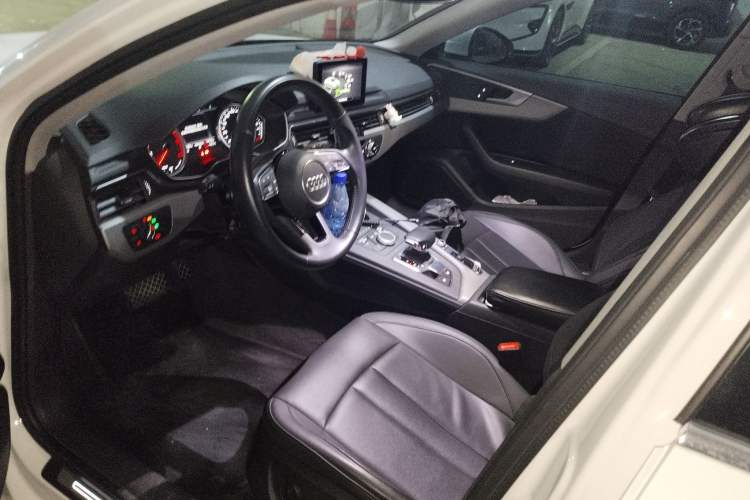 Used Audi A4L 2019 40 TFSI Ambition Version China V
