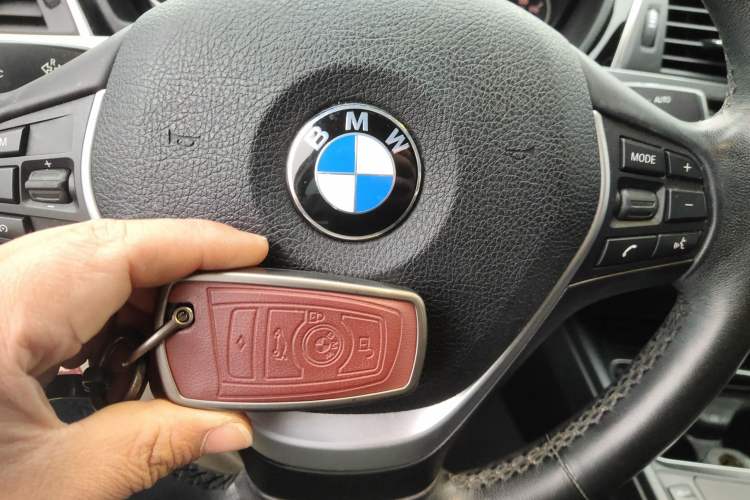 Used BMW 3 Series 2019 320Li Fashion Model
