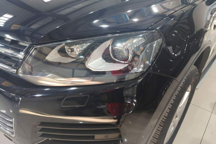 Used Volkswagen Touareg 2011 3.0 TSI Comfort Version