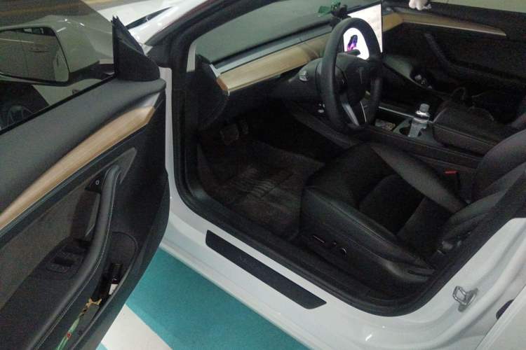 Used Tesla Model 3 2022 Rear-Wheel-Drive Version
