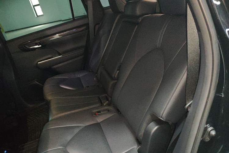 Used Toyota Crown Kluger 2022 2.5L HEV Four-Wheel Drive Flagship Edition Left Rear Seat