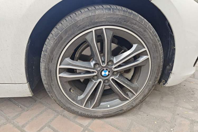 Used BMW 1 Series 2018 Facelifted 118i Sport Edition Right Front Wheel Hub