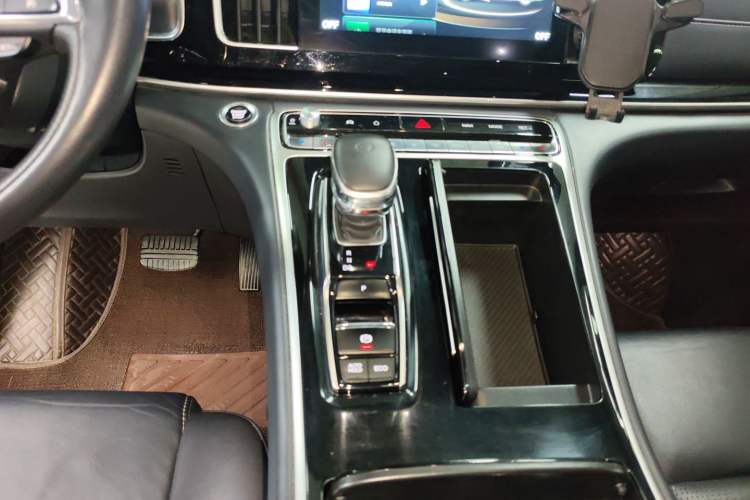 Used GAC Trumpchi M8 2021 Lingxiu Series 390T Deluxe Edition Gear Lever