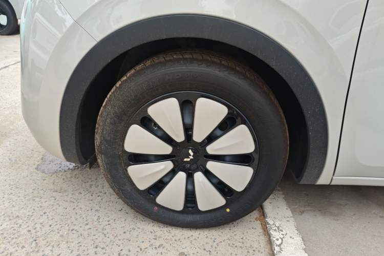 Used Wuling Bingo 2024 410 km Lingxi Deluxe Edition