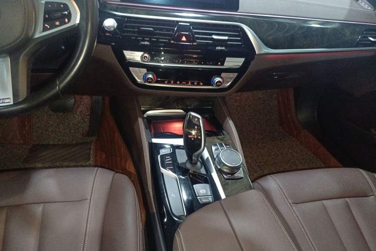 Used BMW 5 Series 2020 525Li M Sport Package
