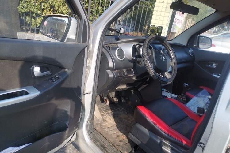 Used CHANGAN KAICHENG Ounuo S 2015 1.5L CNG Model Driver Seat