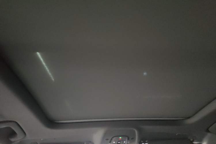 Used Audi A4L 2025 2 Million Units Enjoyment Version 40 TFSI Stylish and Dynamic Type Headliner