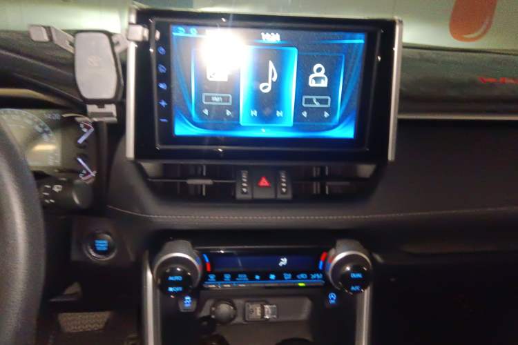 Used Toyota RAV4 2020 2.0L CVT Two-Wheel Drive Fashion Edition
